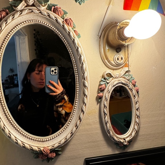 Meet your Posher, Anya - Picture 2 of 2